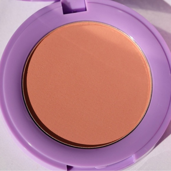 Half Caked In Bloom Powder Blush “Me & You.”
New - Picture 4 of 7